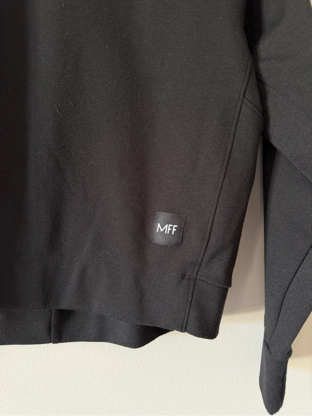 MFF Machines for Freedom Black Crewneck Cropped Sweatshirt Size Small